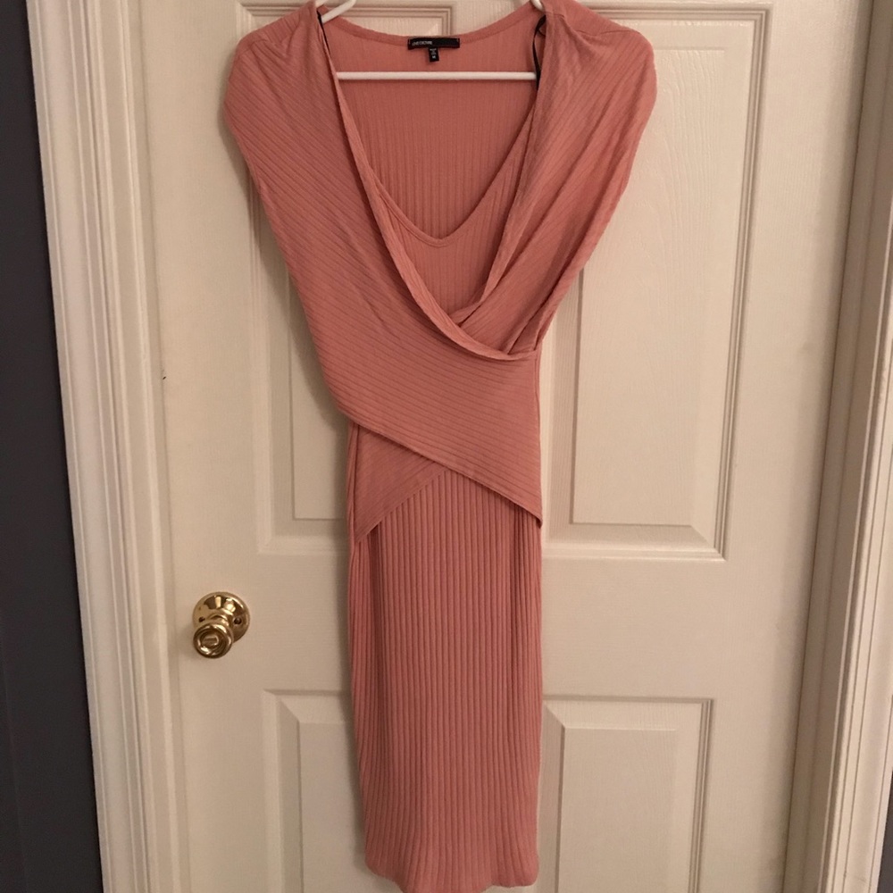 Long mauve color, tight short sleeve dress